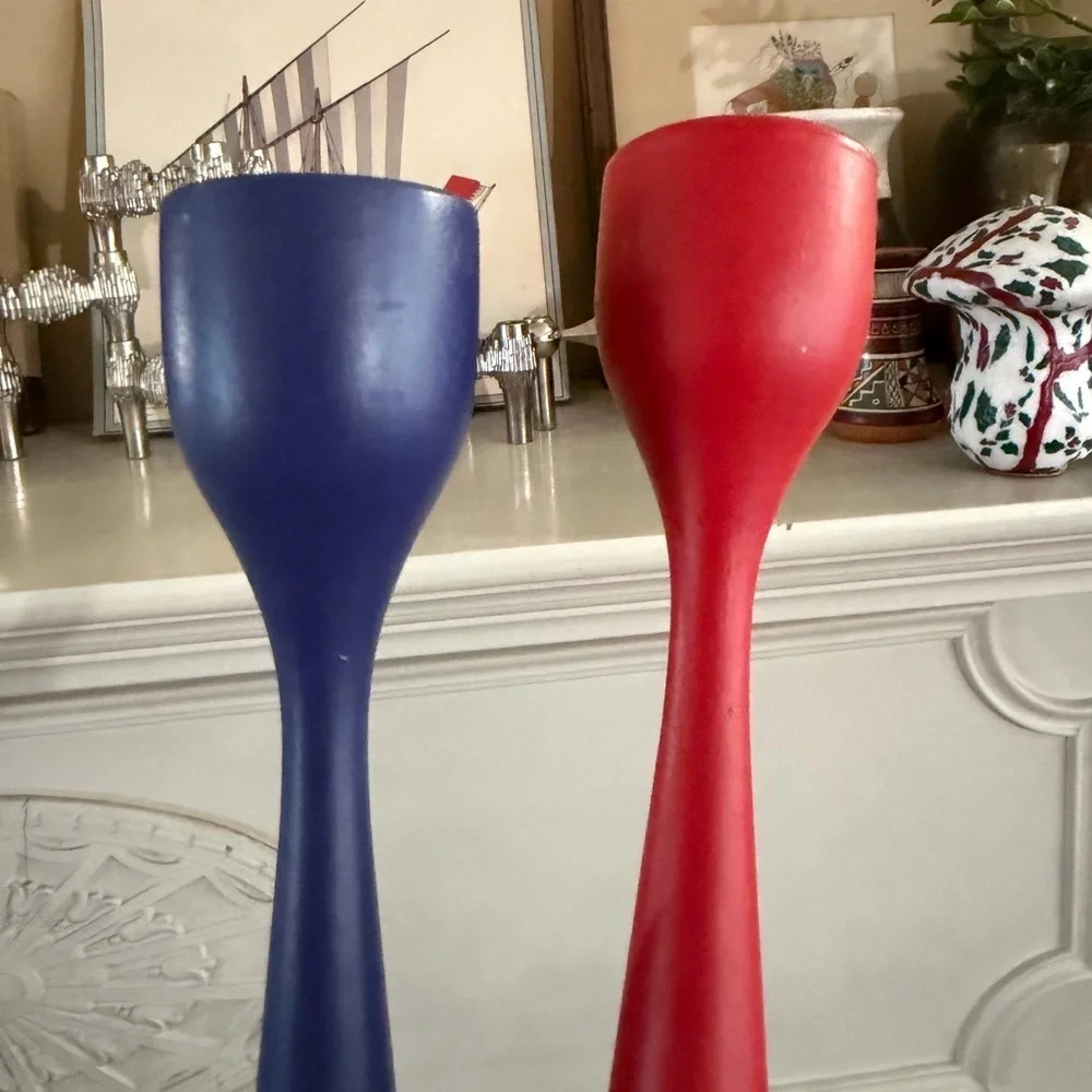 VINTAGE RETRO MCM Tulip Wood Candle Holder Pair - Red & Blue